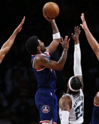  杜兰特关键封盖锁定季后赛席位  