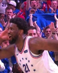 恩比德复出首战砍下35分15板  