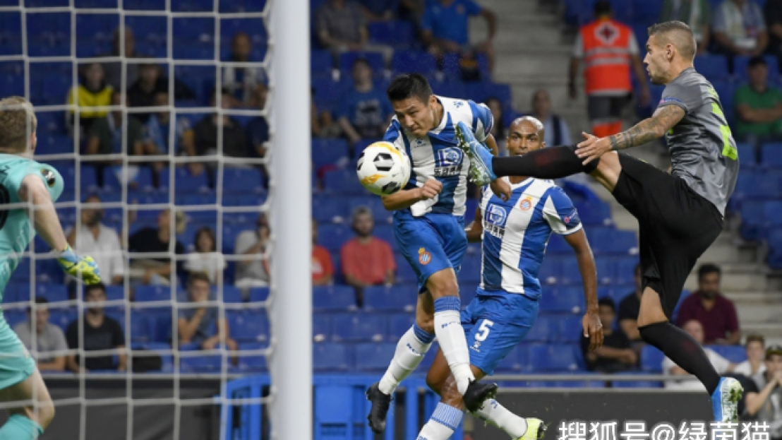  拉齐奥主场惨败弱旅萨里战术遭质疑  